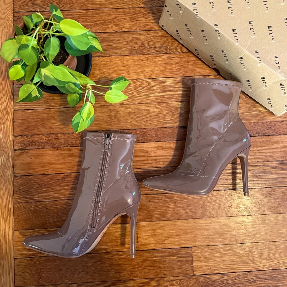 Brown stiletto booties NIB